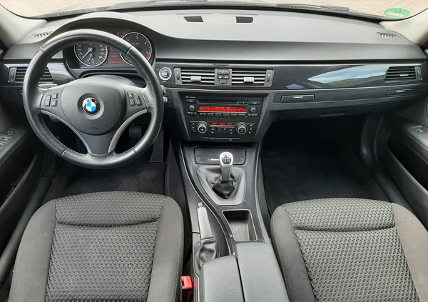 BMW Seria 3 cena 22900 przebieg: 298000, rok produkcji 2011 z Lwówek małe 436